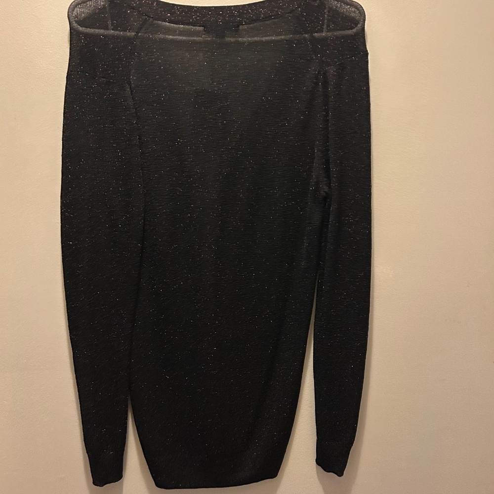 blouse - Picture 2 of 3